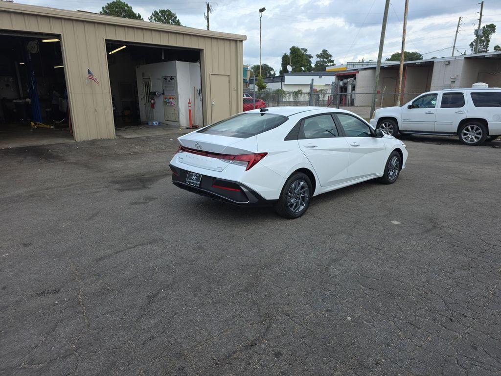 new 2025 Hyundai ELANTRA HEV car, priced at $27,630