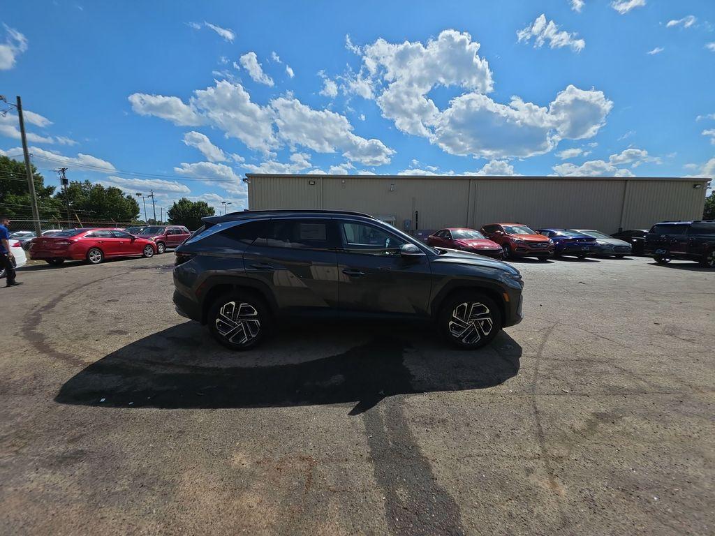 new 2025 Hyundai TUCSON Hybrid car, priced at $40,740