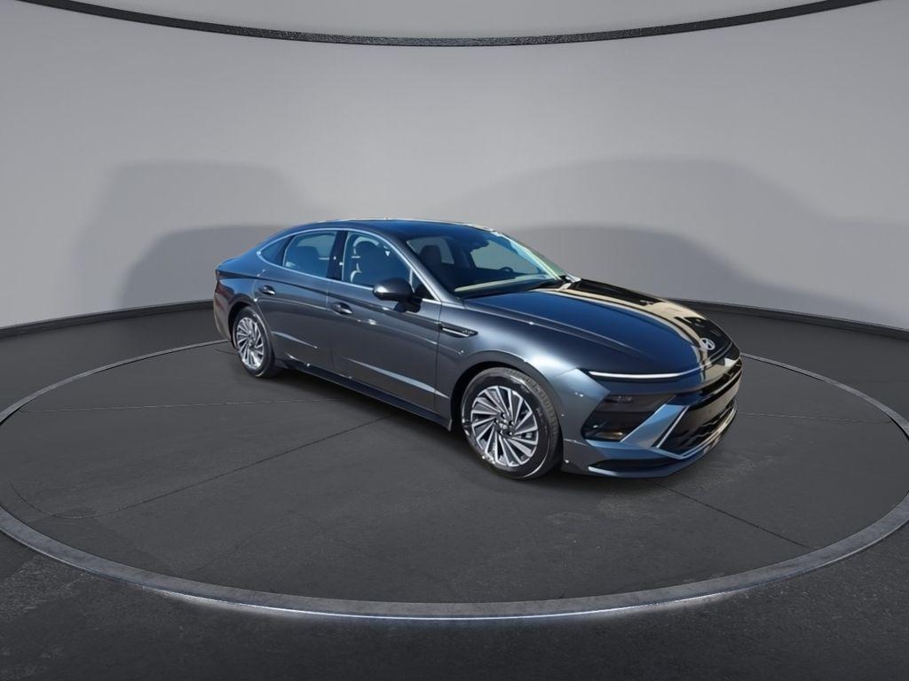 new 2026 Hyundai Sonata Hybrid car, priced at $39,895