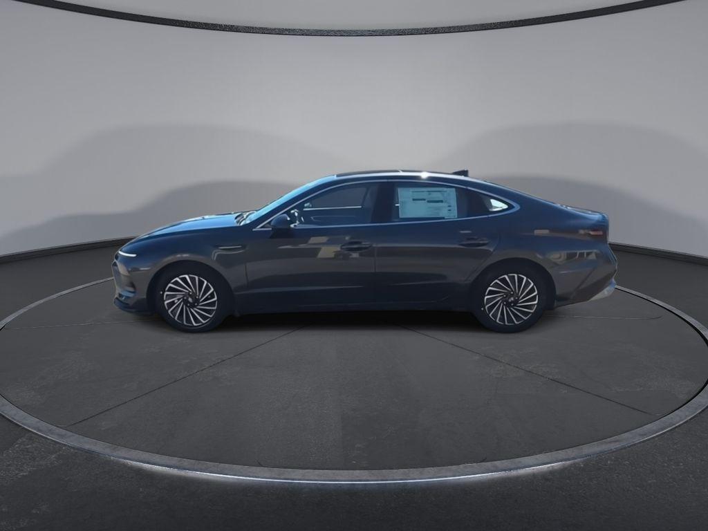 new 2026 Hyundai Sonata Hybrid car, priced at $39,895
