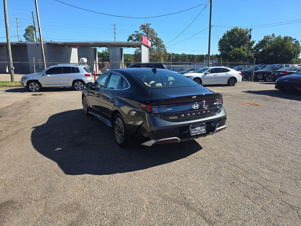 new 2026 Hyundai Sonata Hybrid car, priced at $39,895