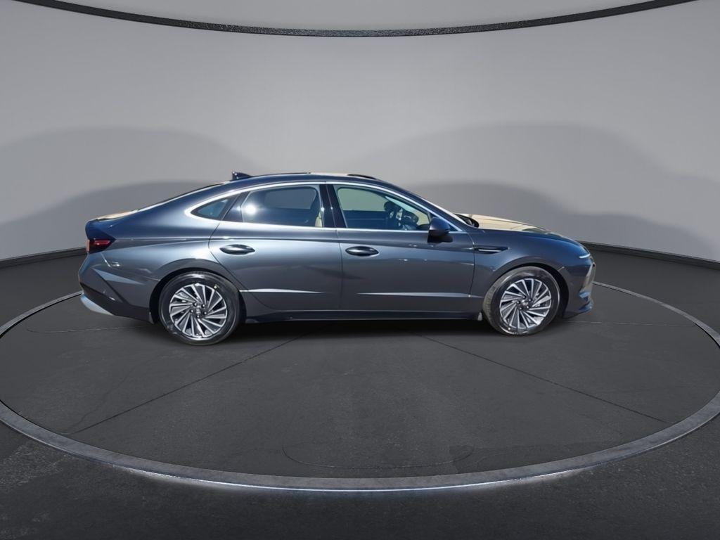 new 2026 Hyundai Sonata Hybrid car, priced at $39,895