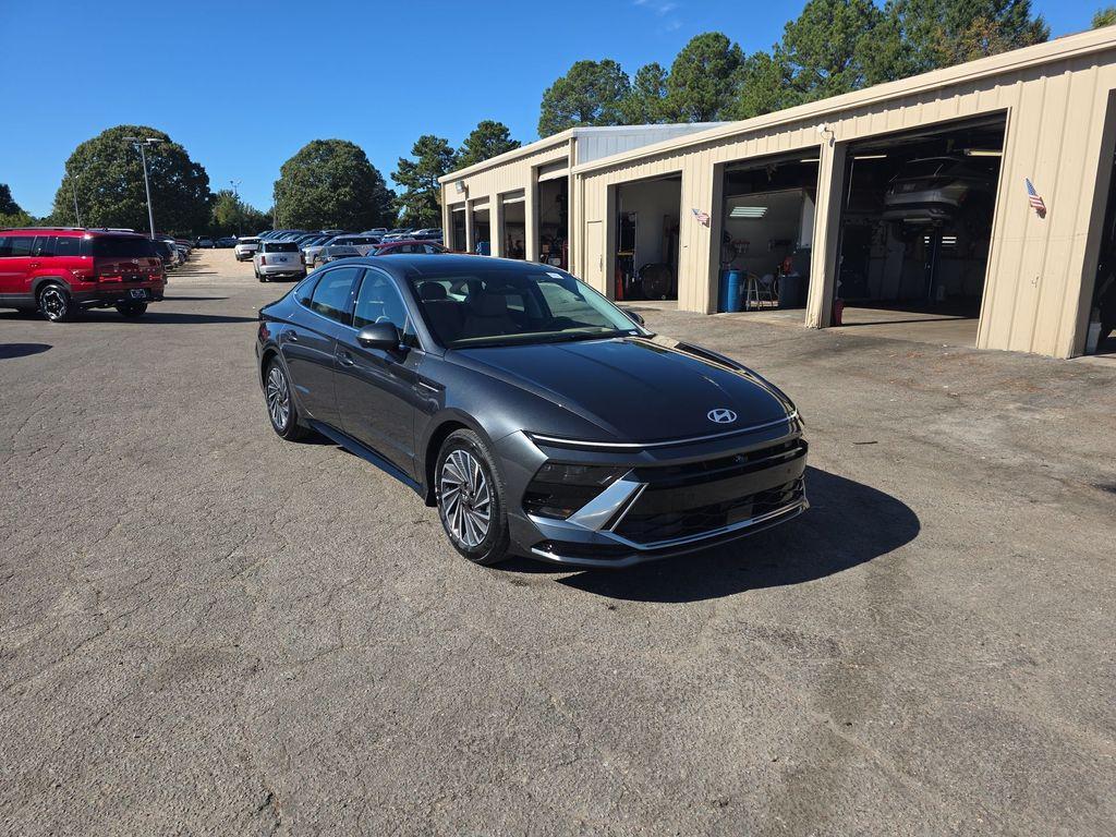 new 2026 Hyundai Sonata Hybrid car, priced at $39,895