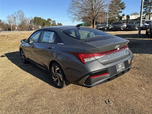 new 2025 Hyundai Elantra car, priced at $25,371