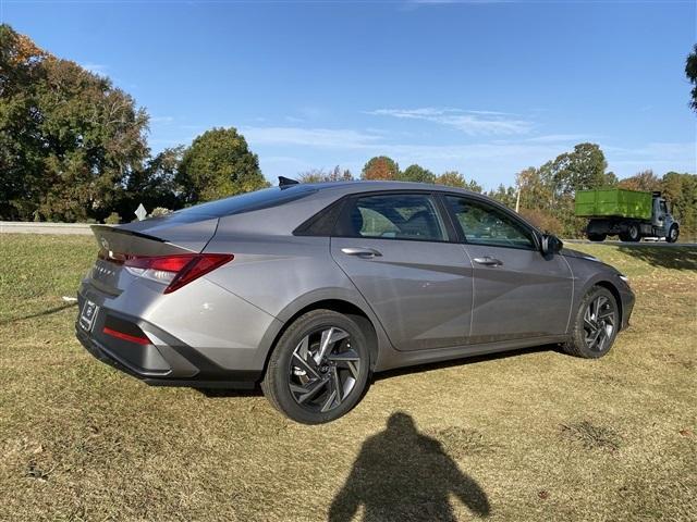 new 2025 Hyundai Elantra car, priced at $21,199