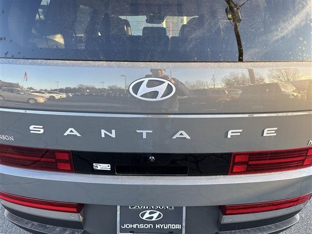 new 2025 Hyundai Santa Fe HEV car, priced at $46,120