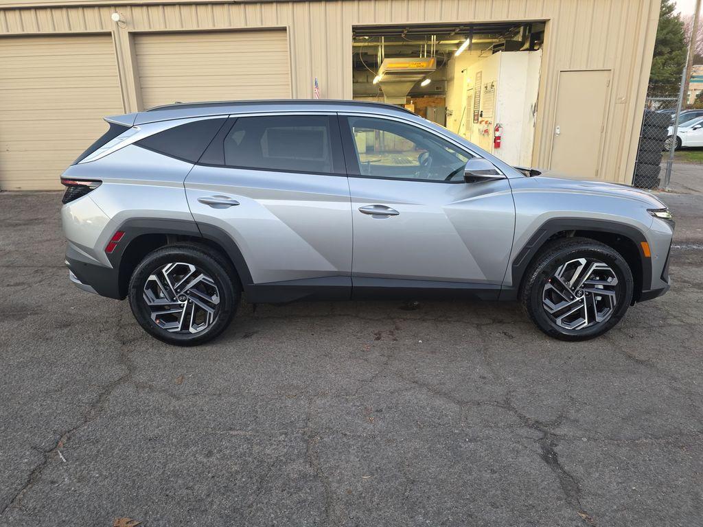 new 2026 Hyundai TUCSON Hybrid car, priced at $41,510