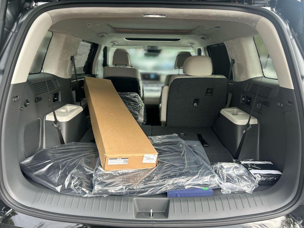 new 2025 Hyundai Santa Fe car, priced at $47,060