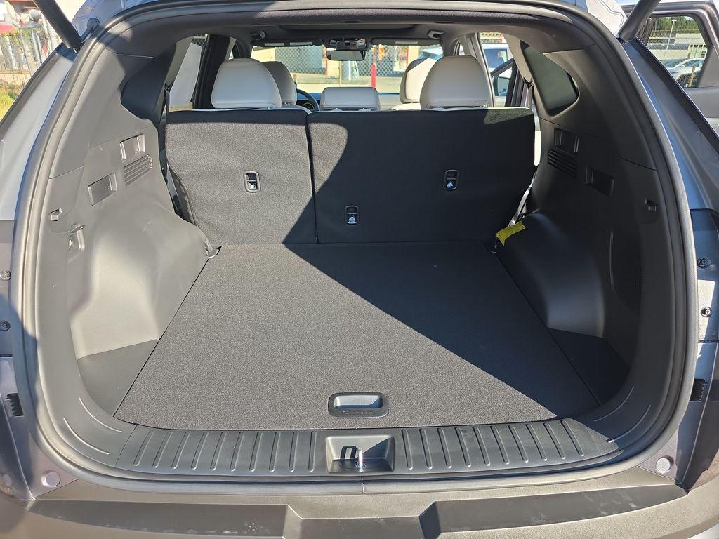 new 2025 Hyundai TUCSON Hybrid car, priced at $41,000