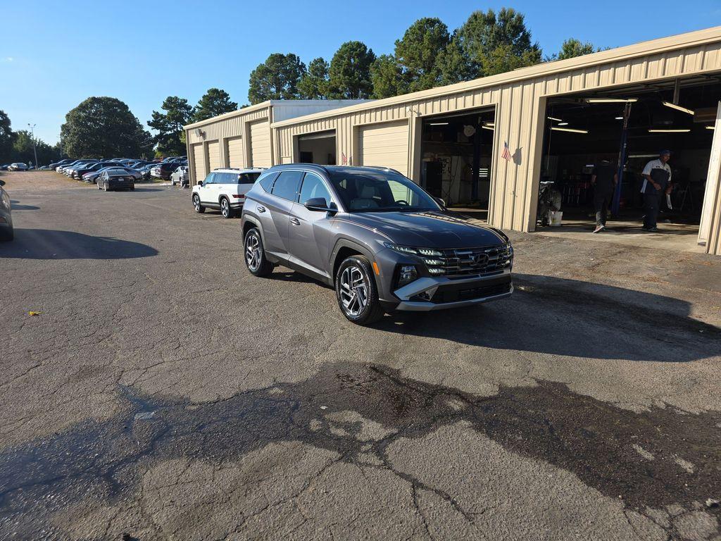 new 2025 Hyundai TUCSON Hybrid car, priced at $41,000