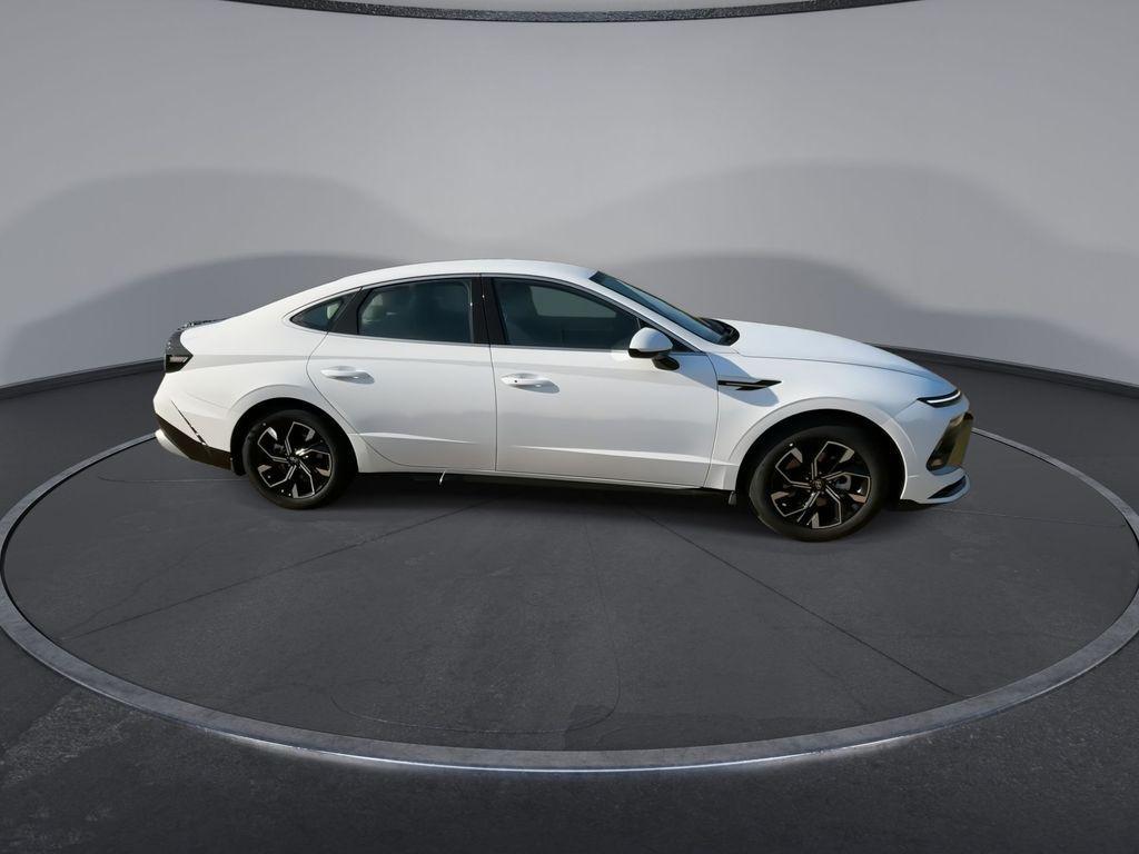 new 2025 Hyundai Sonata car, priced at $30,335
