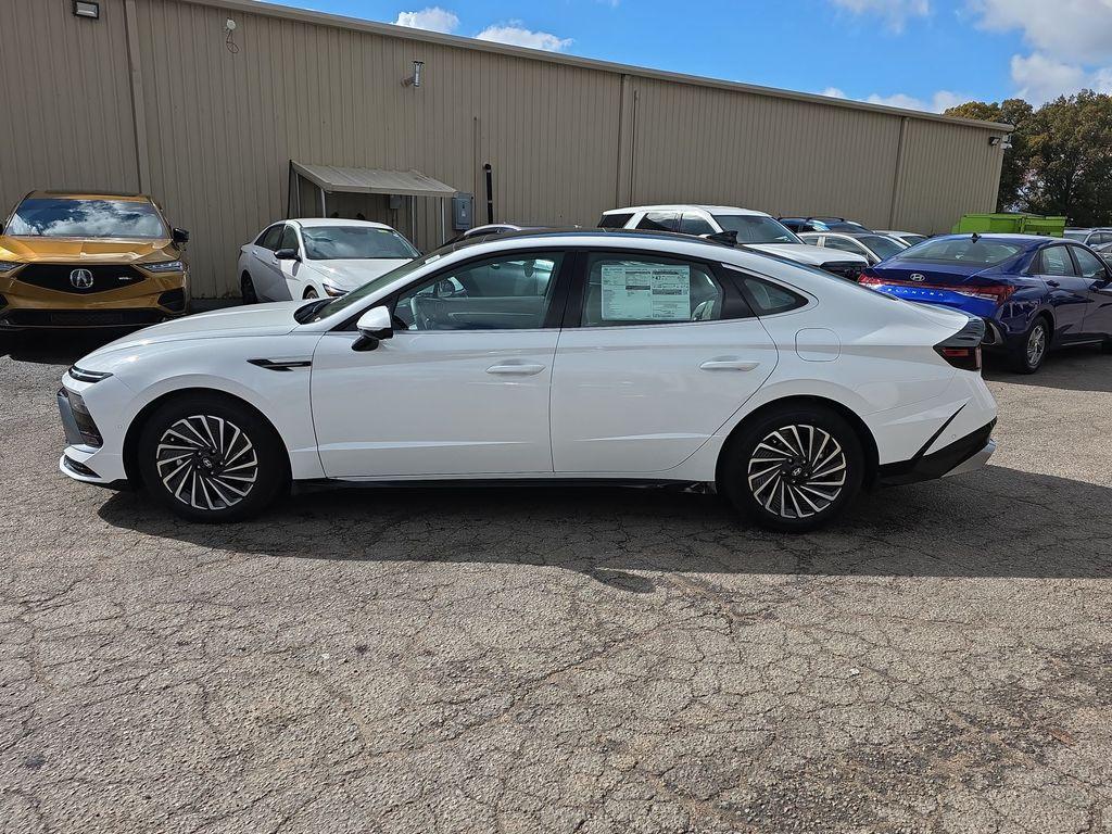 new 2026 Hyundai Sonata Hybrid car, priced at $40,145