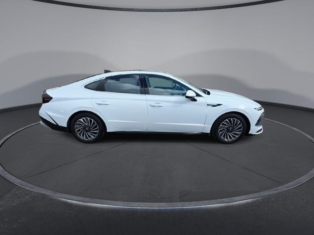 new 2026 Hyundai Sonata Hybrid car, priced at $40,145