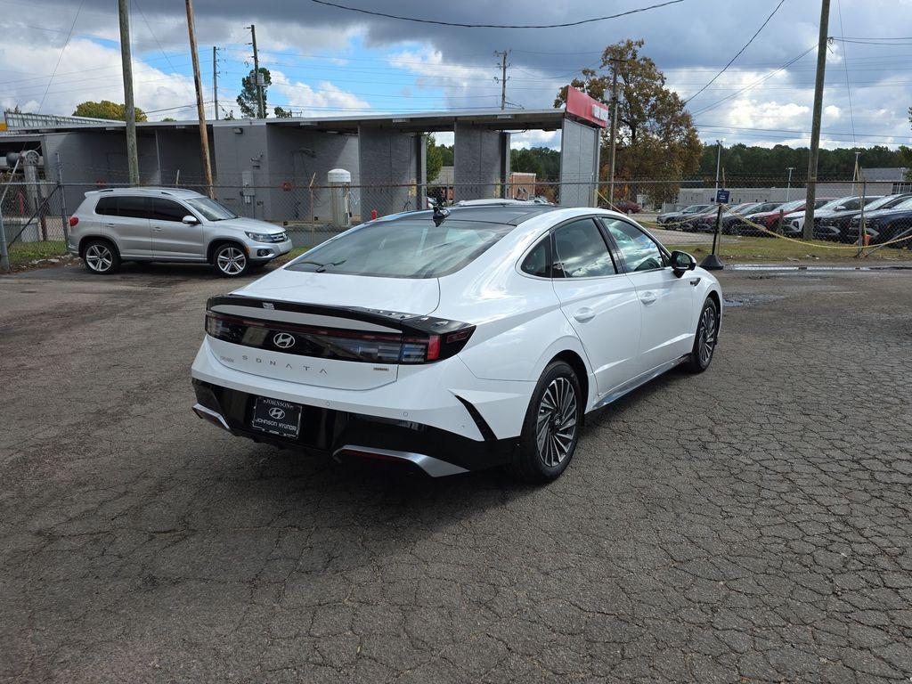 new 2026 Hyundai Sonata Hybrid car, priced at $40,145