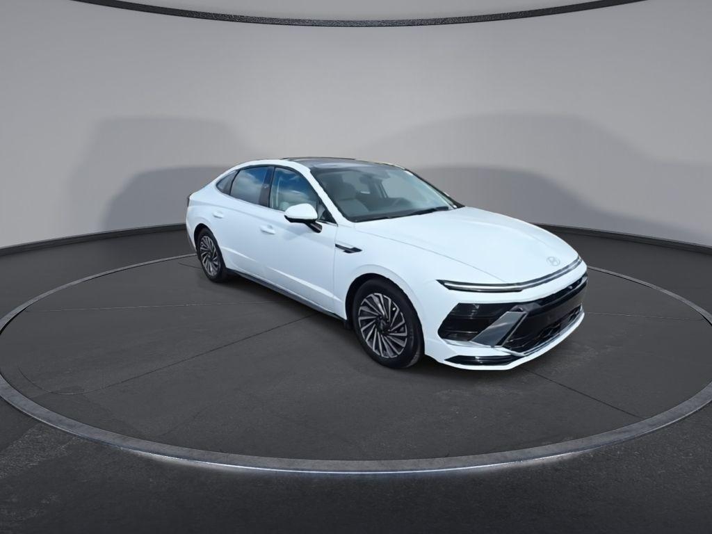 new 2026 Hyundai Sonata Hybrid car, priced at $40,145