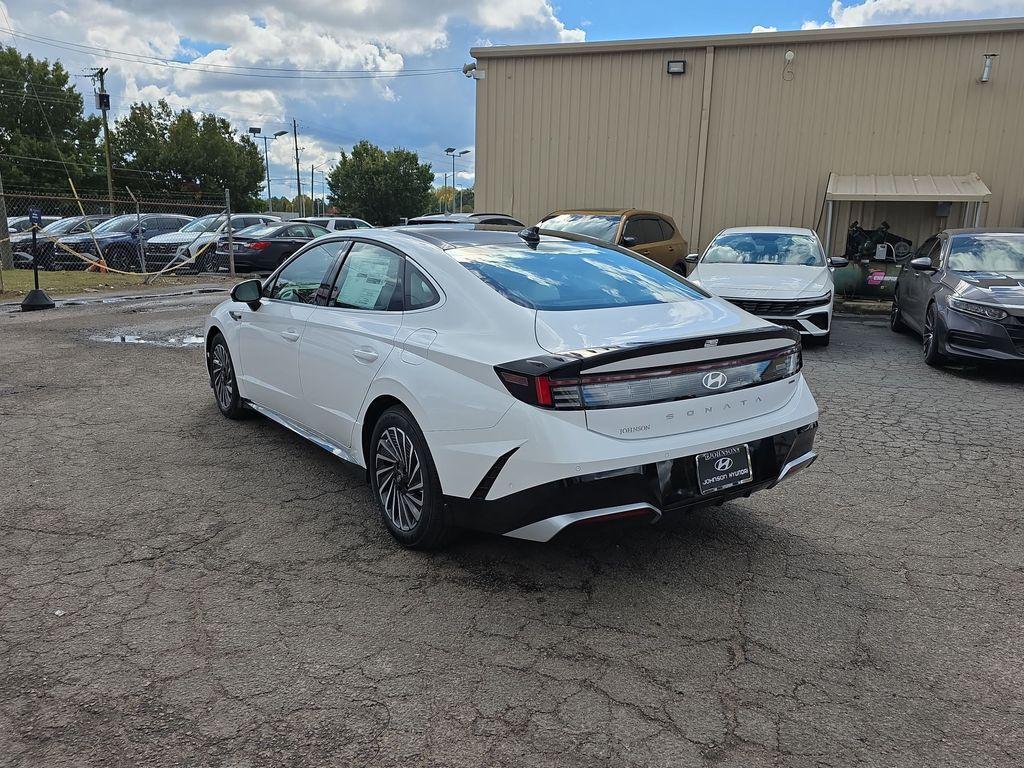 new 2026 Hyundai Sonata Hybrid car, priced at $40,145