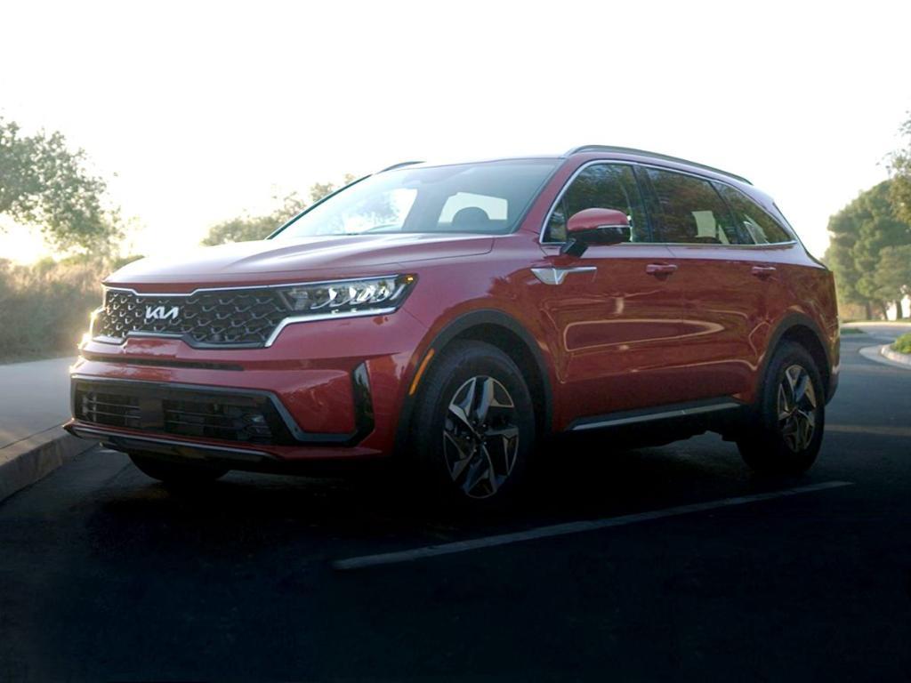 used 2023 Kia Sorento Hybrid car, priced at $33,397