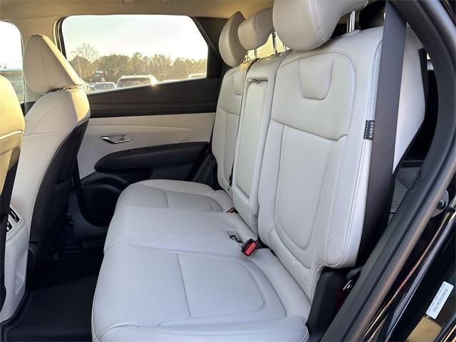 new 2025 Hyundai TUCSON Hybrid car, priced at $37,045