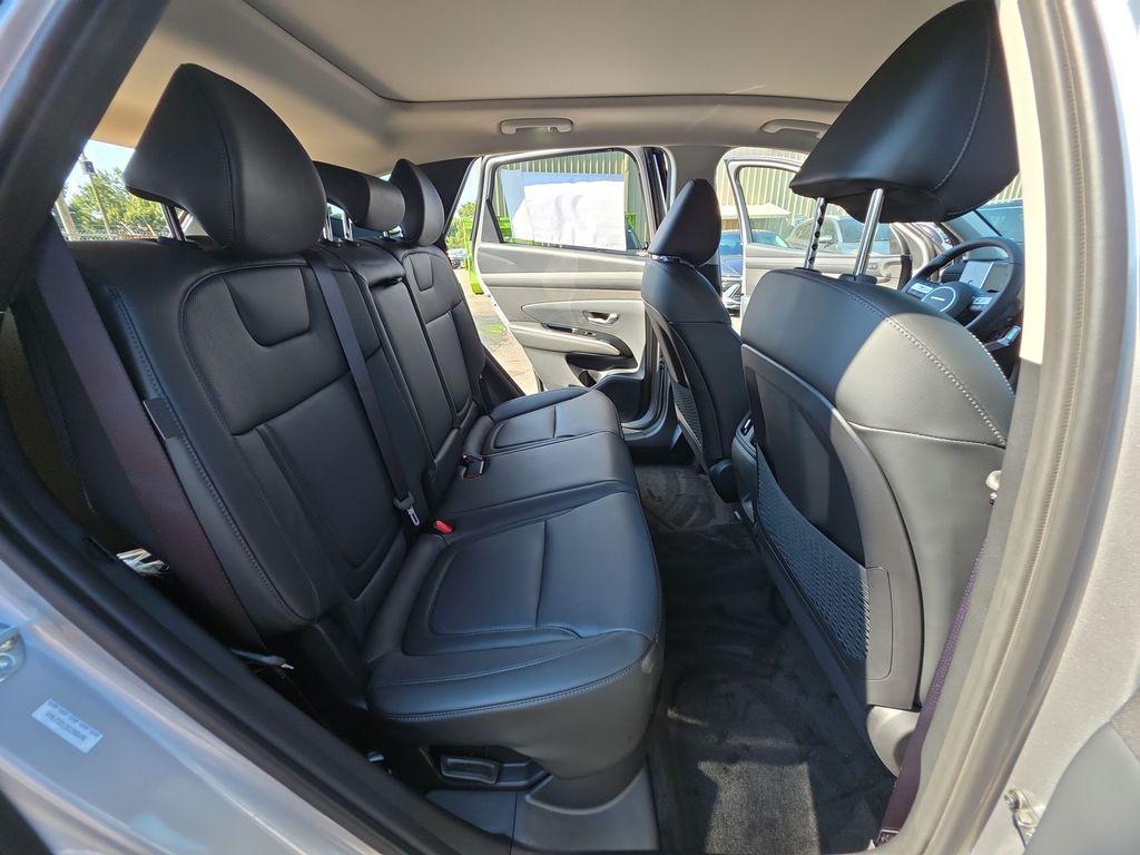 new 2025 Hyundai TUCSON Hybrid car, priced at $42,000