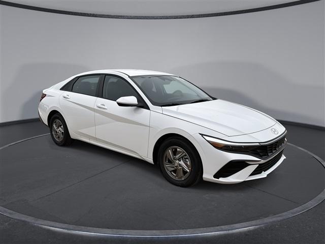 new 2025 Hyundai Elantra car, priced at $22,059