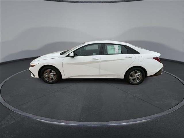 new 2025 Hyundai Elantra car, priced at $22,059