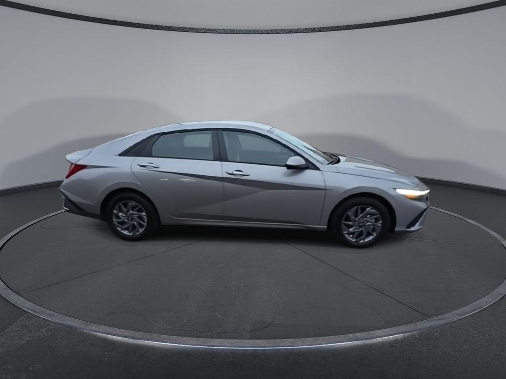 new 2025 Hyundai ELANTRA HEV car, priced at $27,365