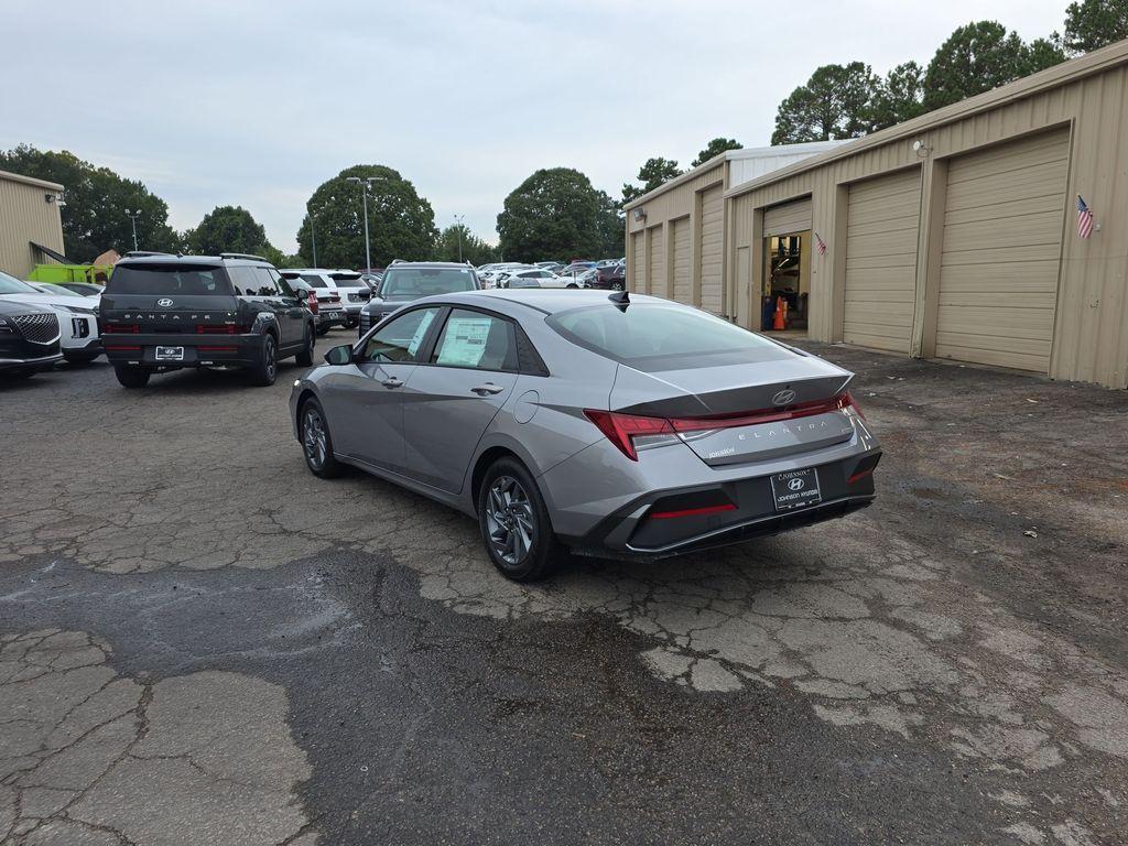 new 2025 Hyundai ELANTRA HEV car, priced at $27,365