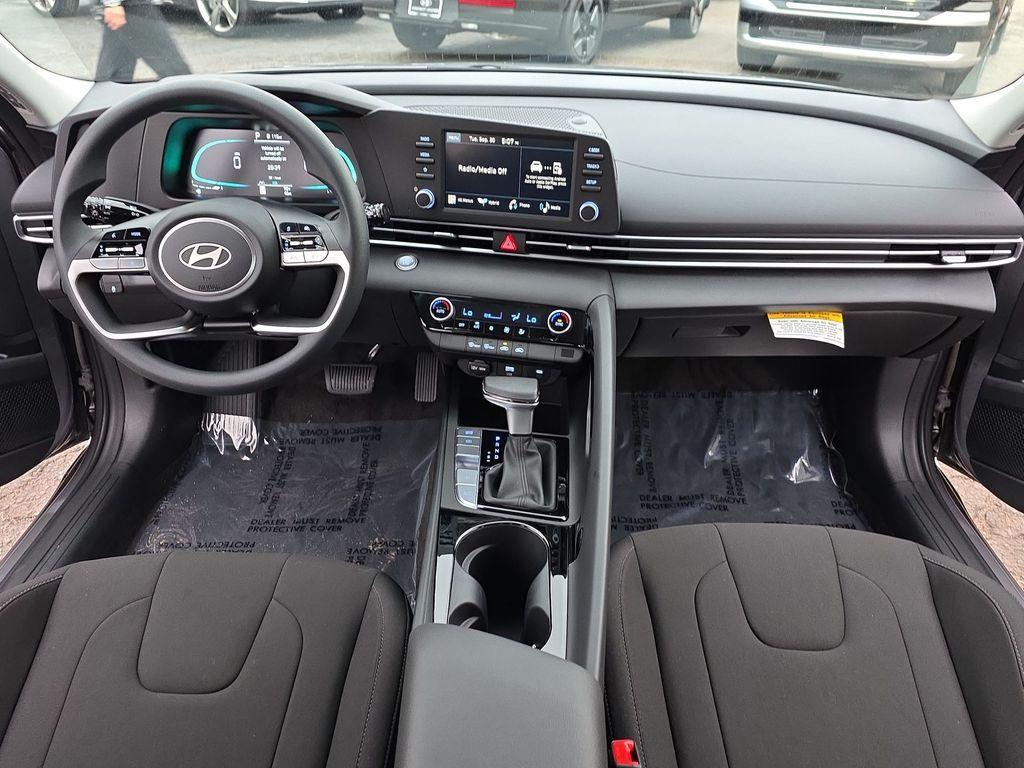 new 2025 Hyundai ELANTRA HEV car, priced at $27,365
