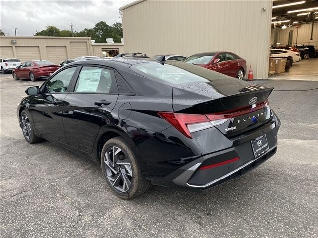 new 2025 Hyundai Elantra HEV car, priced at $27,053