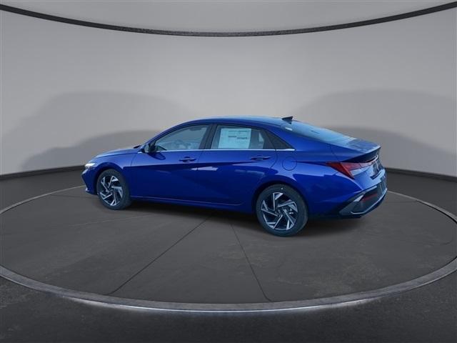 new 2024 Hyundai Elantra car, priced at $24,738