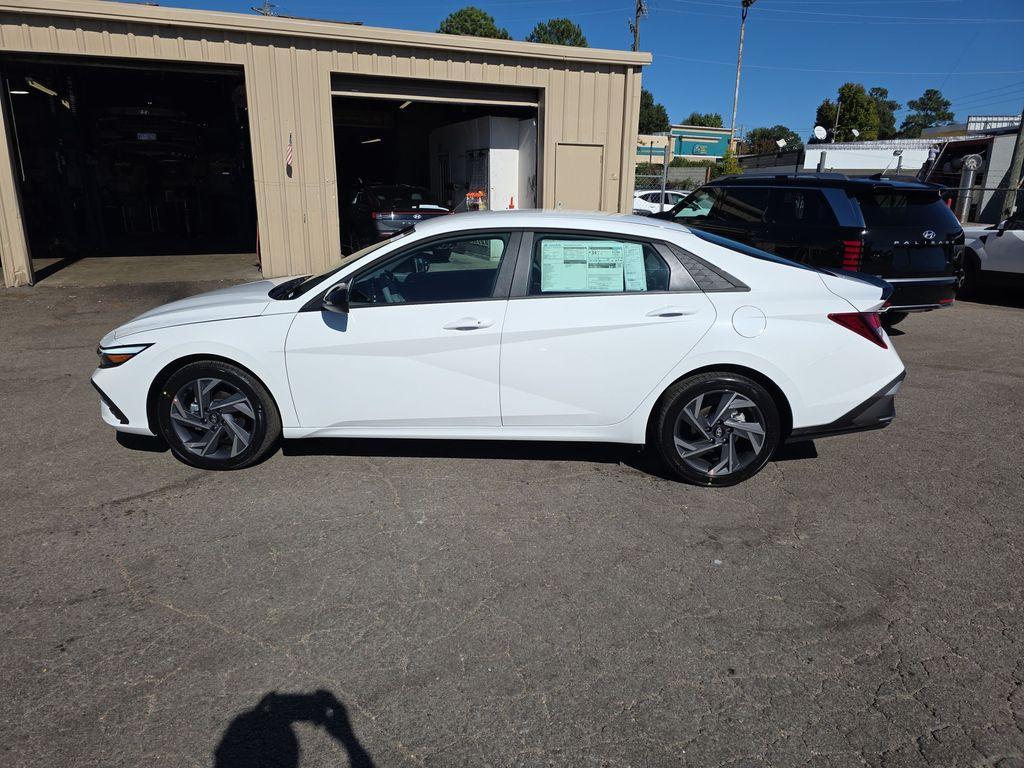 new 2025 Hyundai Elantra car, priced at $25,410