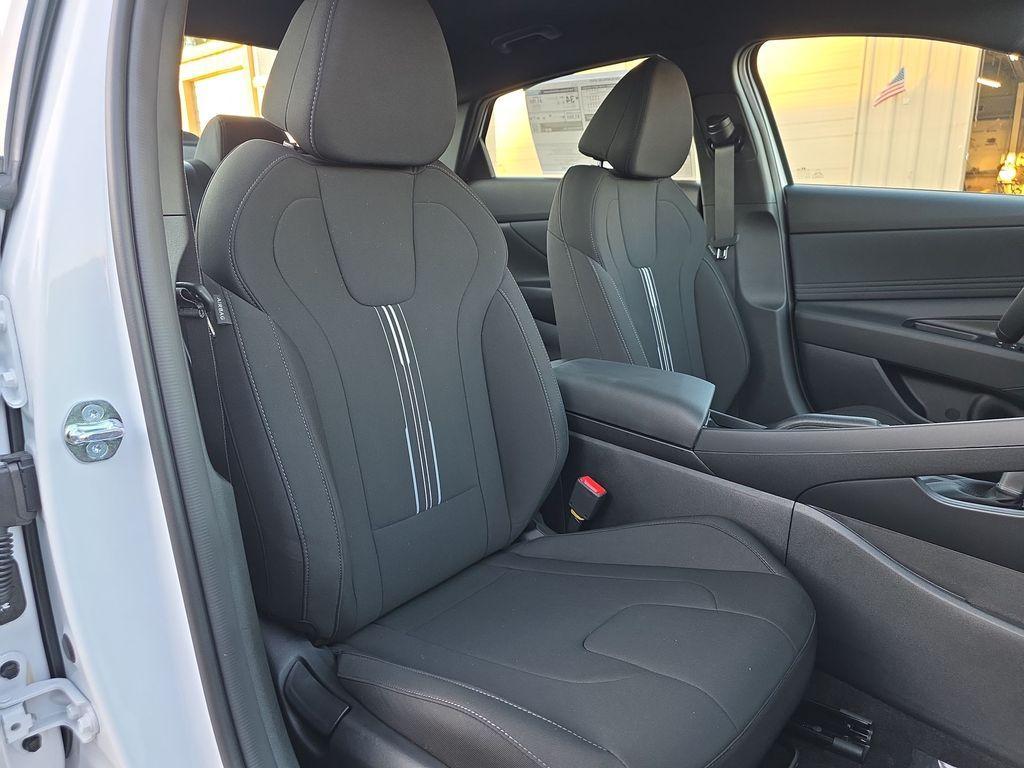 new 2025 Hyundai Elantra car, priced at $25,410