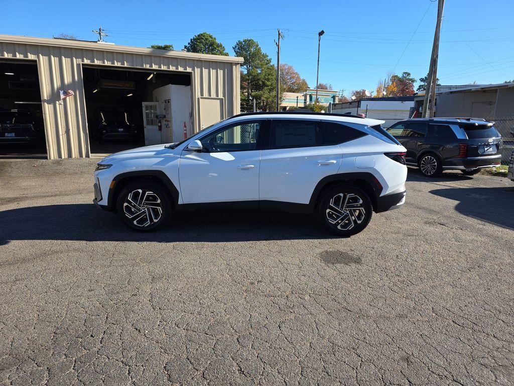 new 2026 Hyundai TUCSON Hybrid car, priced at $41,970