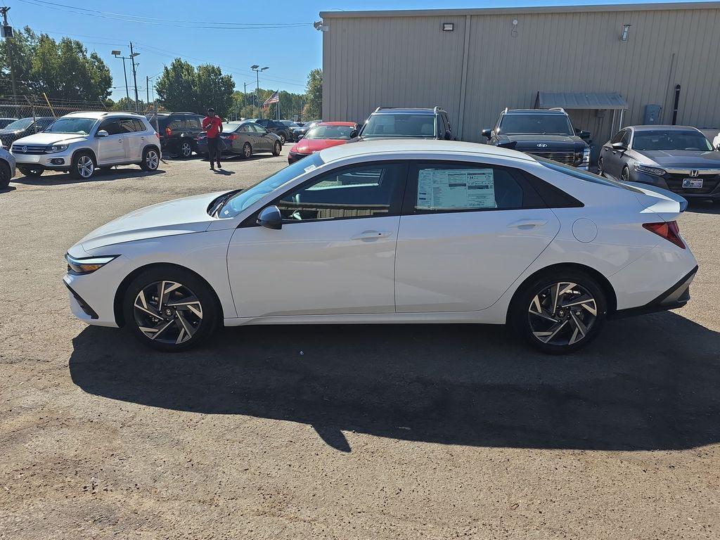 new 2025 Hyundai Elantra car, priced at $25,410