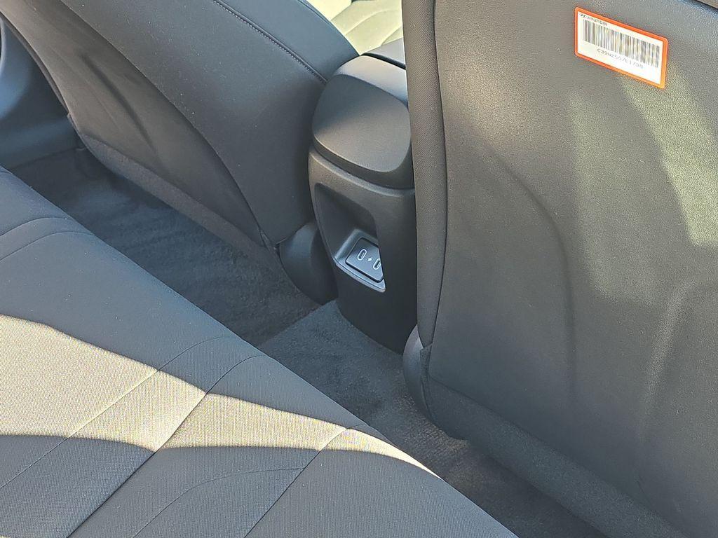 new 2025 Hyundai Elantra car, priced at $25,410