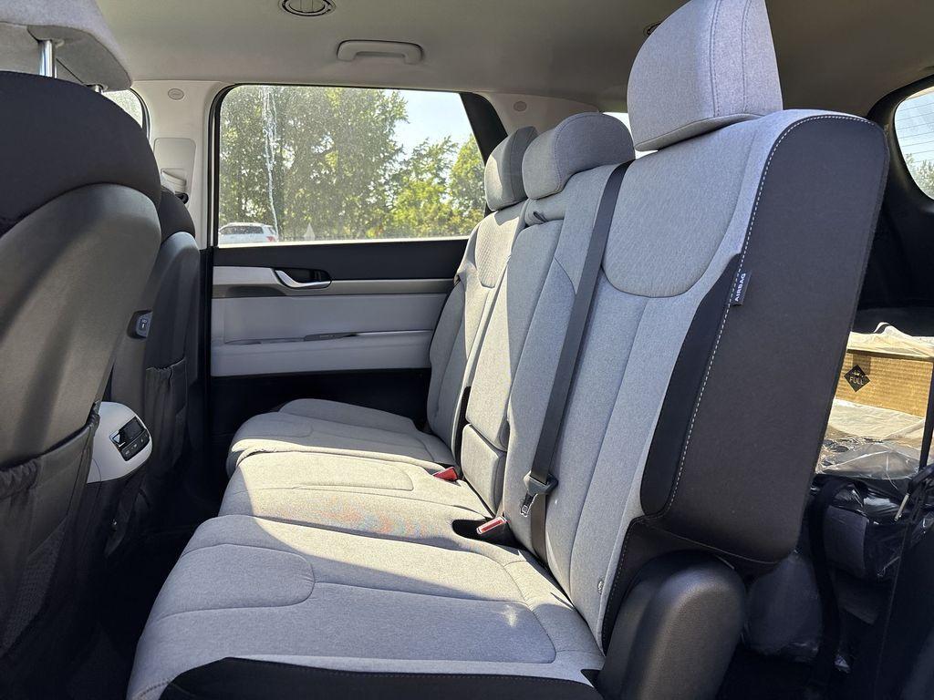 new 2025 Hyundai Palisade car, priced at $40,480