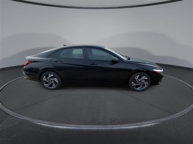 new 2025 Hyundai Elantra car, priced at $23,726