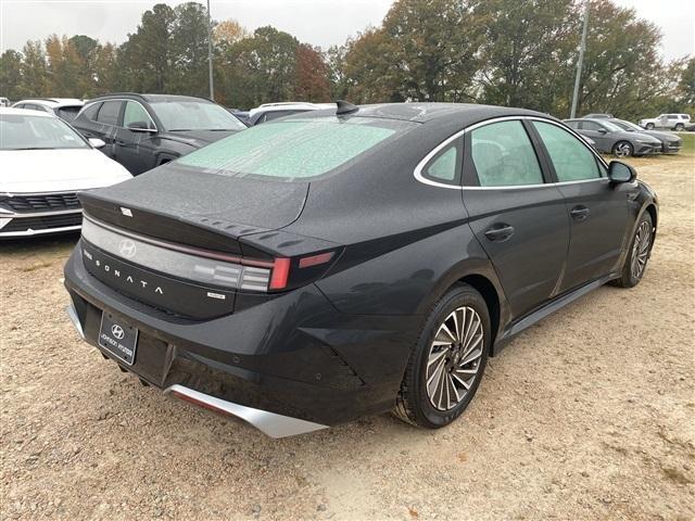 new 2025 Hyundai Sonata Hybrid car, priced at $37,374