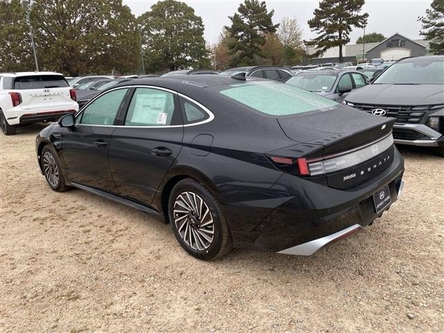 new 2025 Hyundai Sonata Hybrid car, priced at $37,374