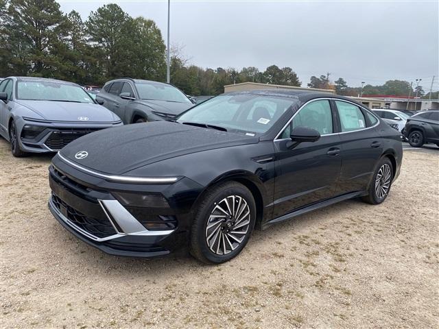 new 2025 Hyundai Sonata Hybrid car, priced at $35,316