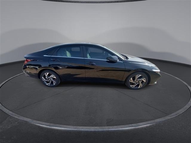 new 2024 Hyundai Elantra car, priced at $24,902