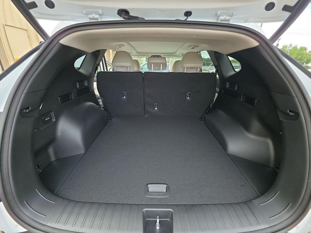 new 2025 Hyundai TUCSON Hybrid car, priced at $38,140