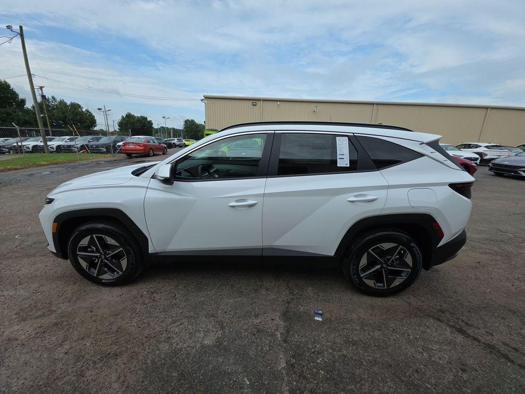 new 2025 Hyundai TUCSON Hybrid car, priced at $38,140