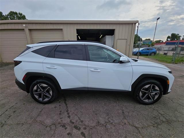 new 2025 Hyundai TUCSON Hybrid car, priced at $38,140