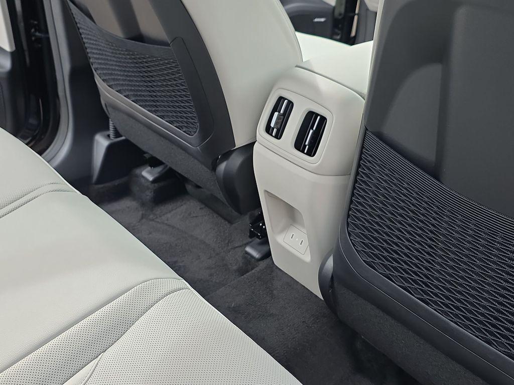 new 2025 Hyundai TUCSON Hybrid car, priced at $40,670