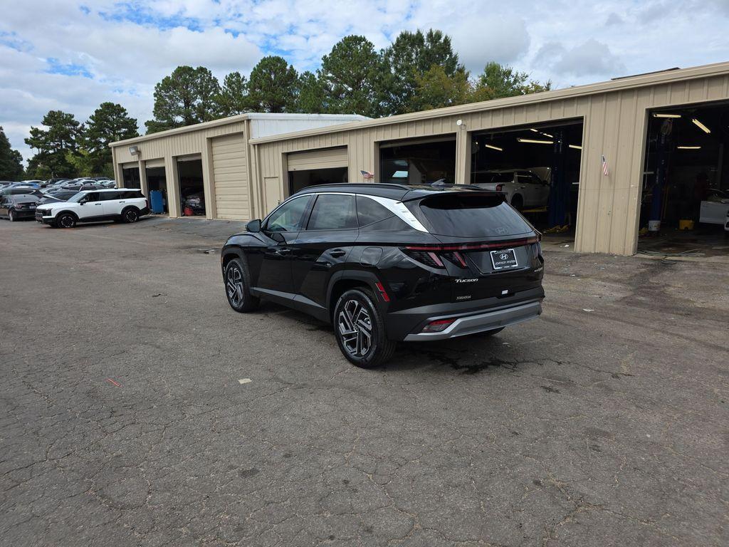 new 2025 Hyundai TUCSON Hybrid car, priced at $40,670