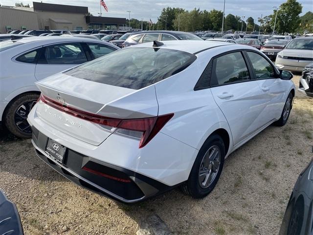 new 2025 Hyundai Elantra car, priced at $20,605