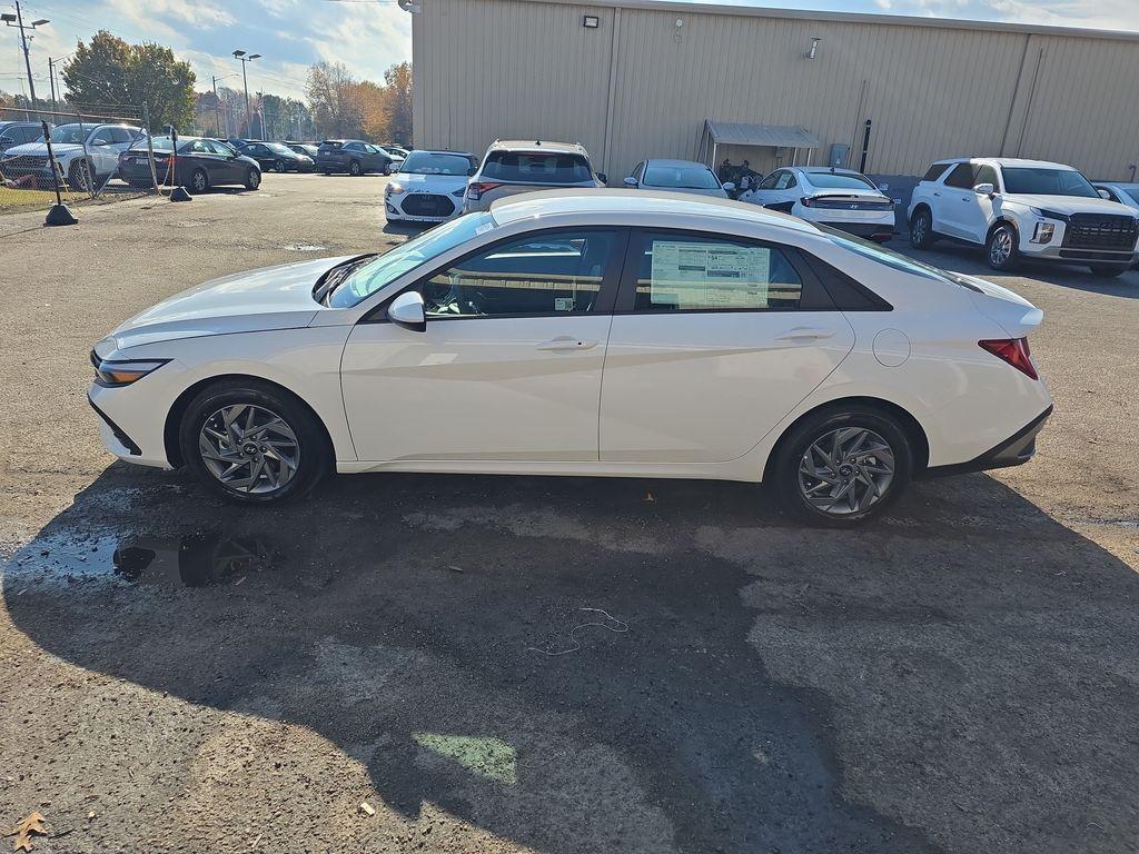 new 2026 Hyundai ELANTRA HEV car, priced at $27,085