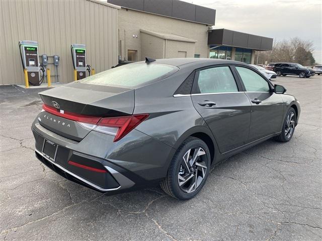 new 2024 Hyundai Elantra car, priced at $23,323