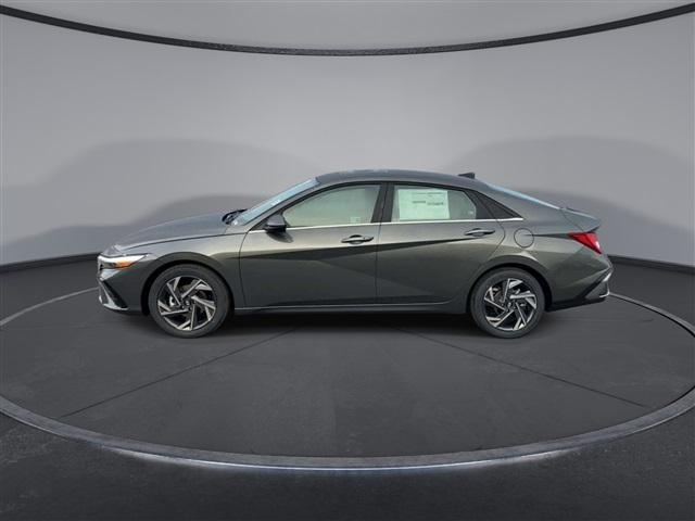 new 2024 Hyundai Elantra car, priced at $23,323